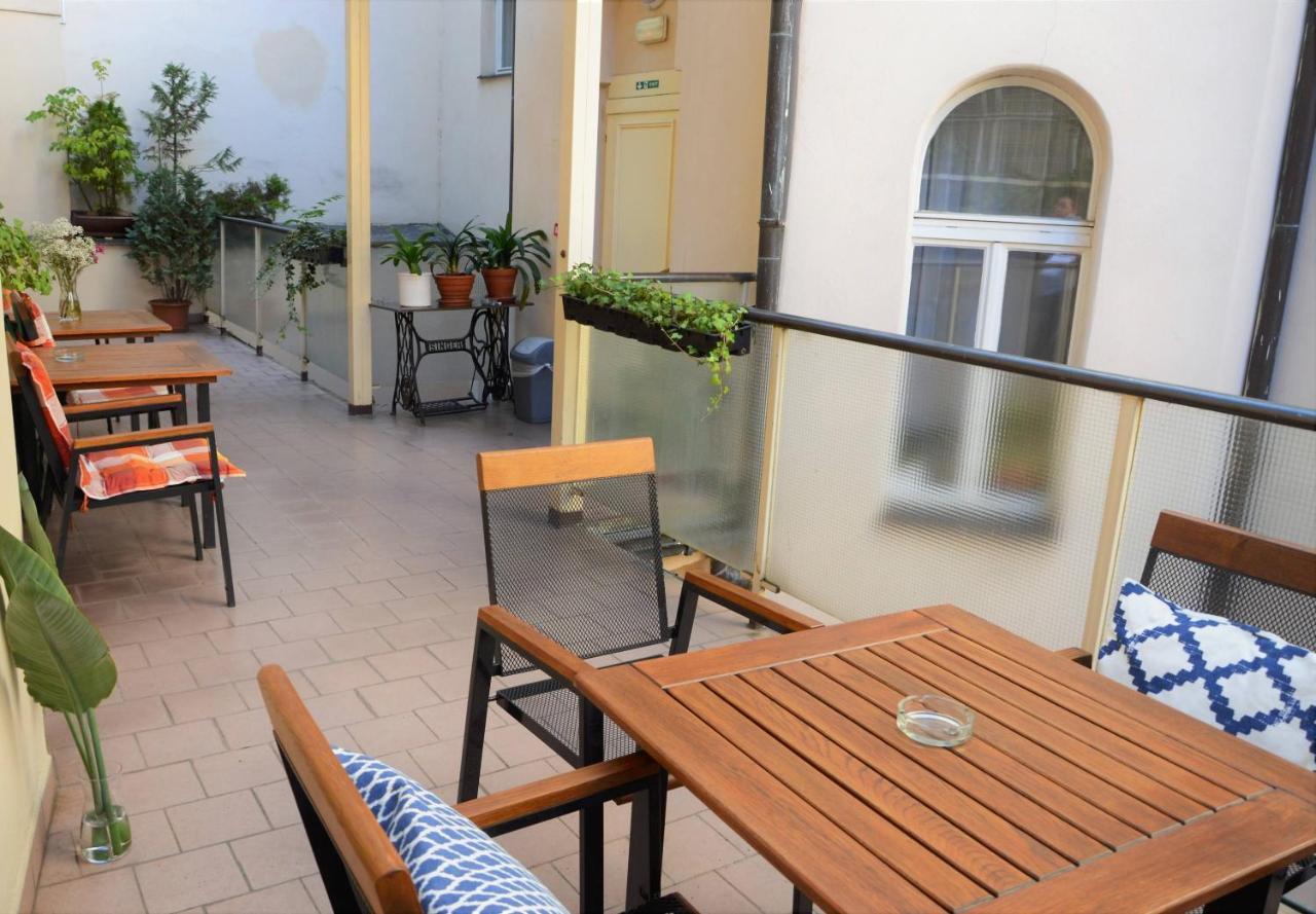Self-Service Hotel Ostas Praha מראה חיצוני תמונה