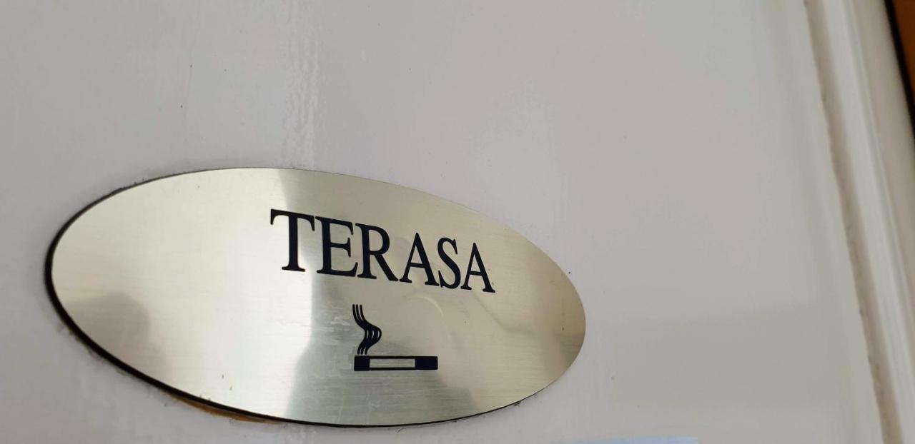 Self-Service Hotel Ostas Praha מראה חיצוני תמונה