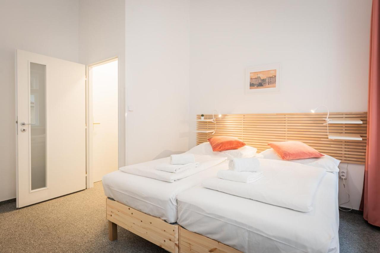 Self-Service Hotel Ostas Praha מראה חיצוני תמונה